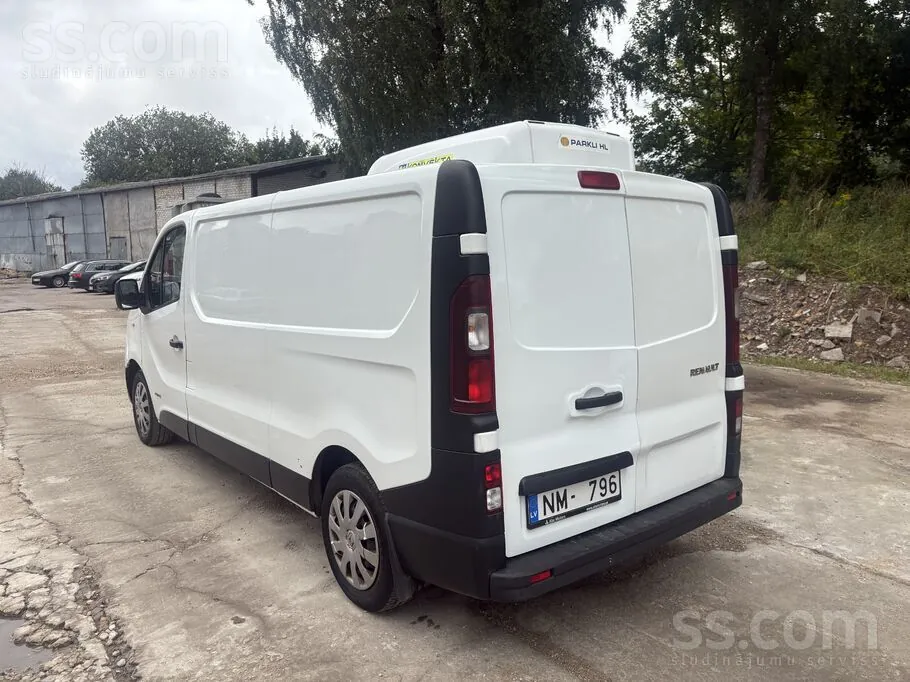 Renault Trafic 2015 photo 5