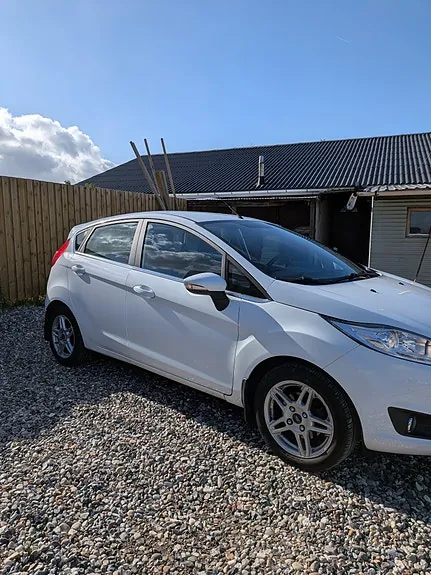 Ford Fiesta 2014 photo 5