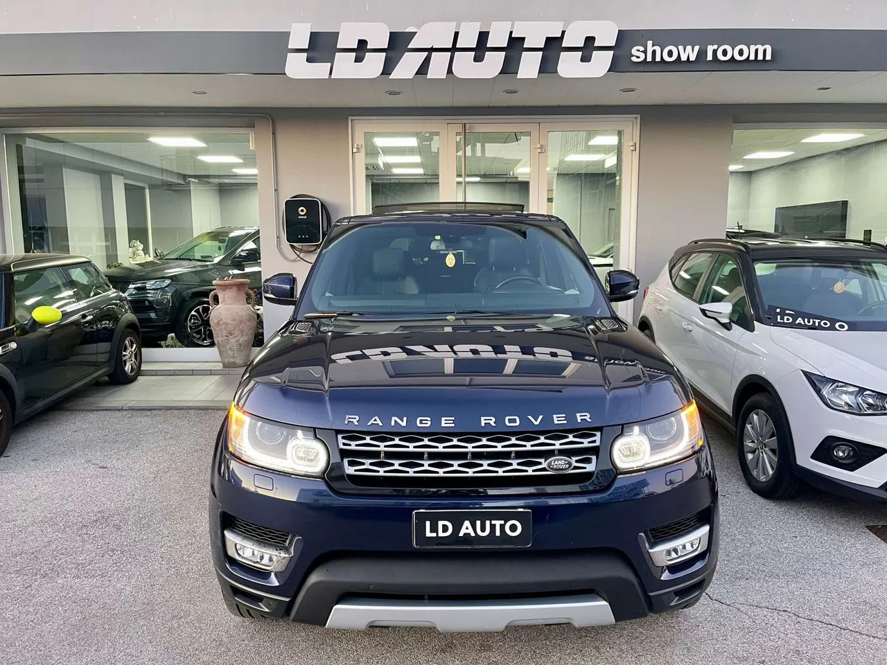Land Rover Range Rover Sport 2014 photo 2