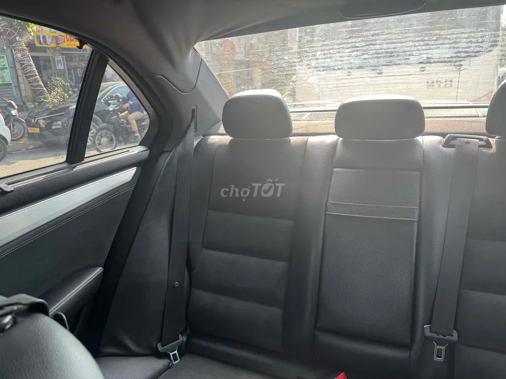 Mercedes-Benz C-Class 2013 photo 2