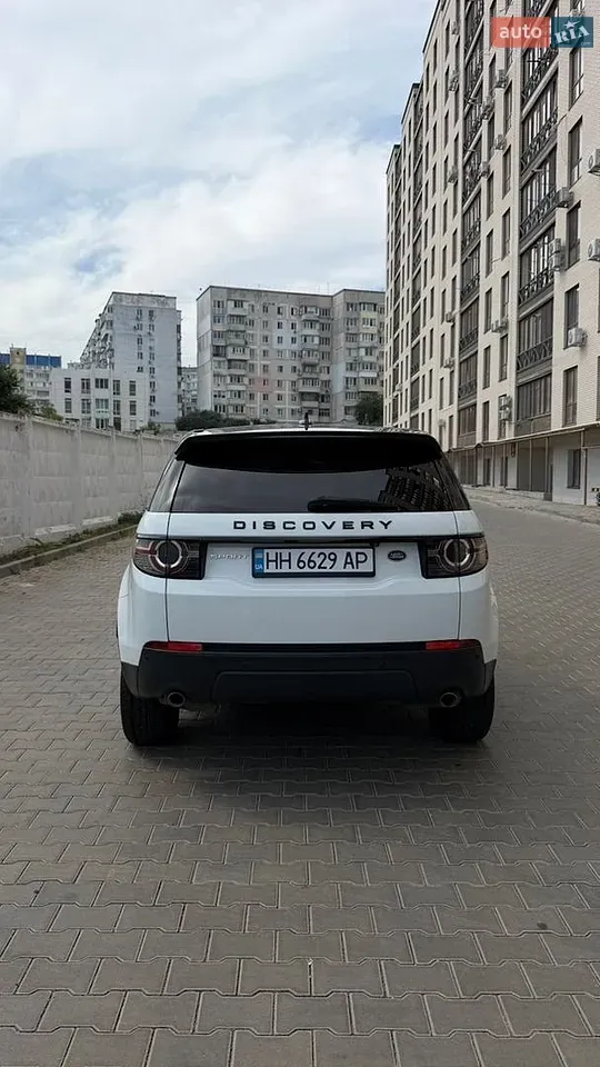 Land Rover Discovery Sport 2015 photo 4