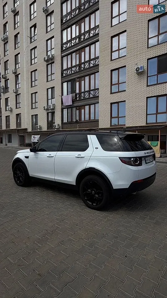 Land Rover Discovery Sport 2015 photo 3