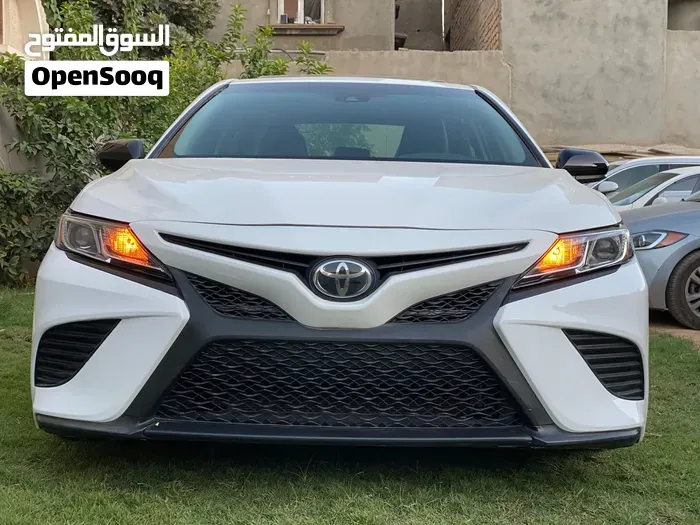Toyota Camry 2018 photo 3