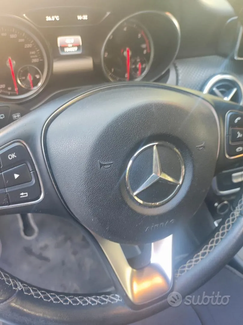 Mercedes-Benz A 180 2018 photo 4