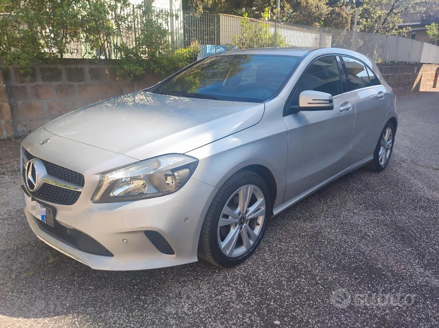 Mercedes-Benz A 180