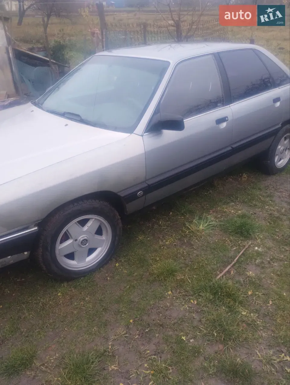 Audi 100