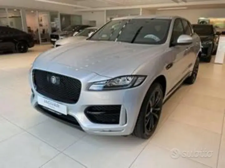 Jaguar F-Pace