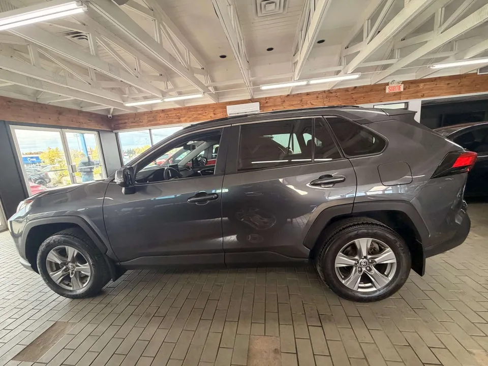 Toyota Rav4 2024 photo 2