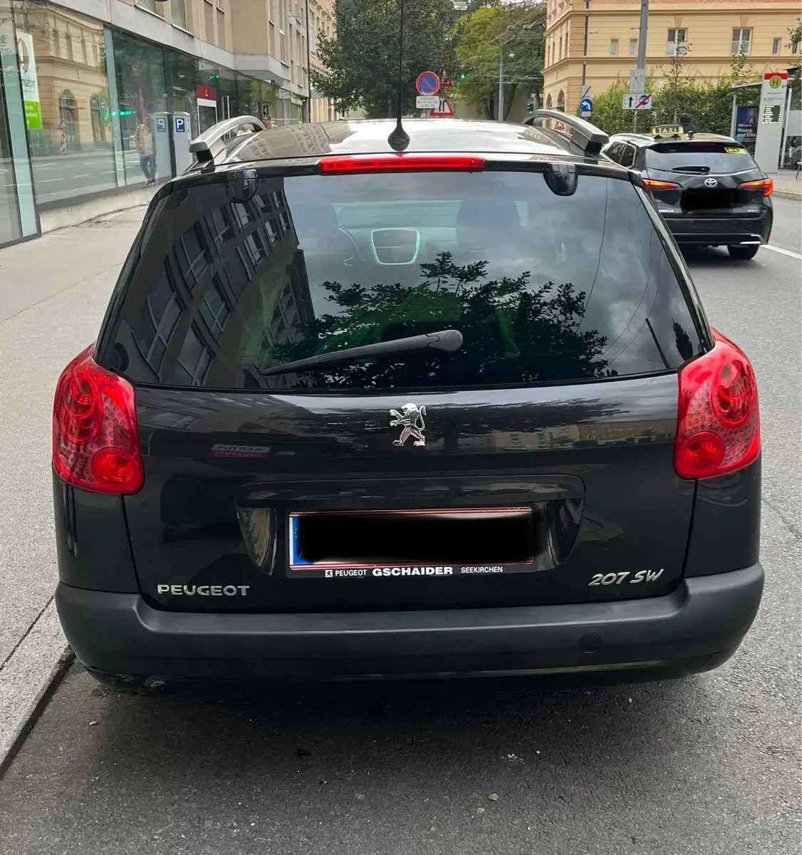 Peugeot 207 2010 photo 3