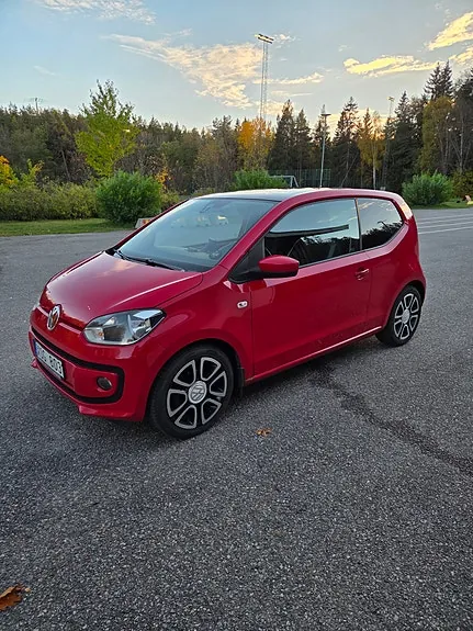 Volkswagen Up 2012 photo 2