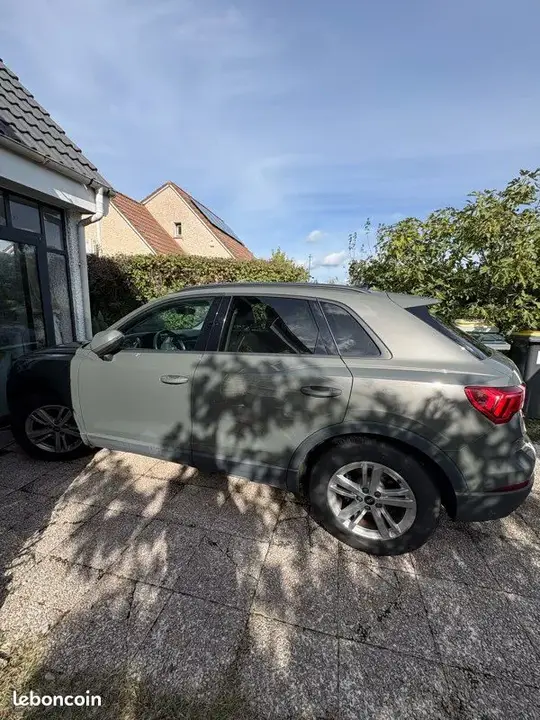 Audi Q3 2021 photo 2