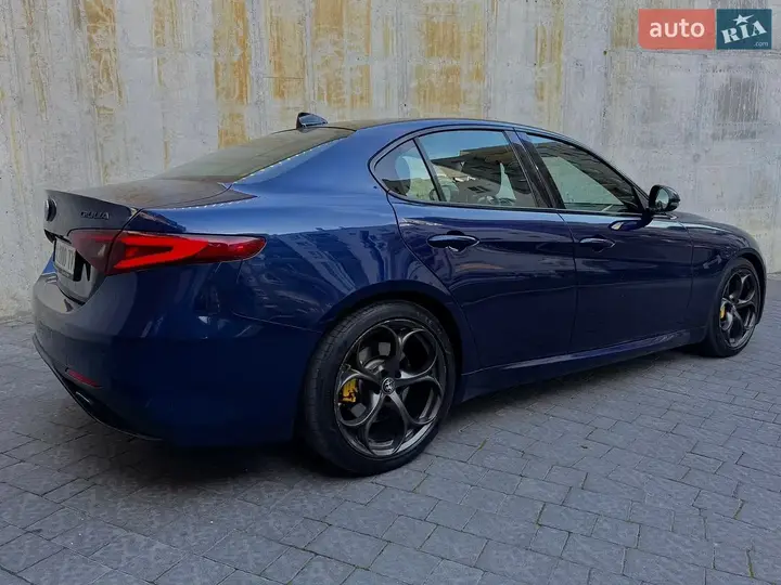 Alfa Romeo Giulia 2018 photo 4