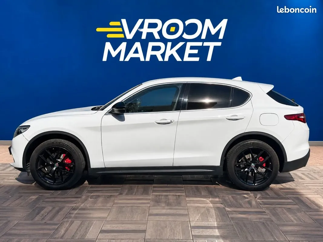 Alfa Romeo Stelvio 2017 photo 2
