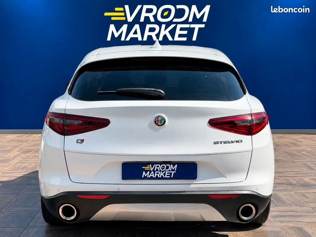 Alfa Romeo Stelvio 2017 photo 4