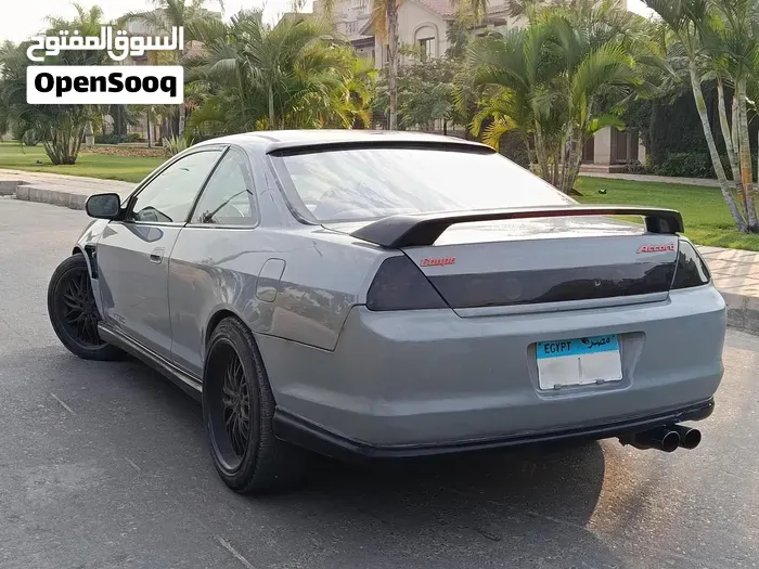 Honda Accord 2000 photo 3