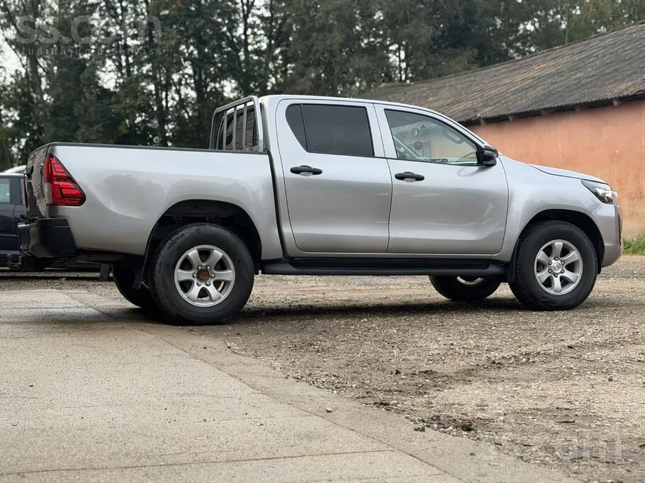 Toyota Hilux 2021 photo 4