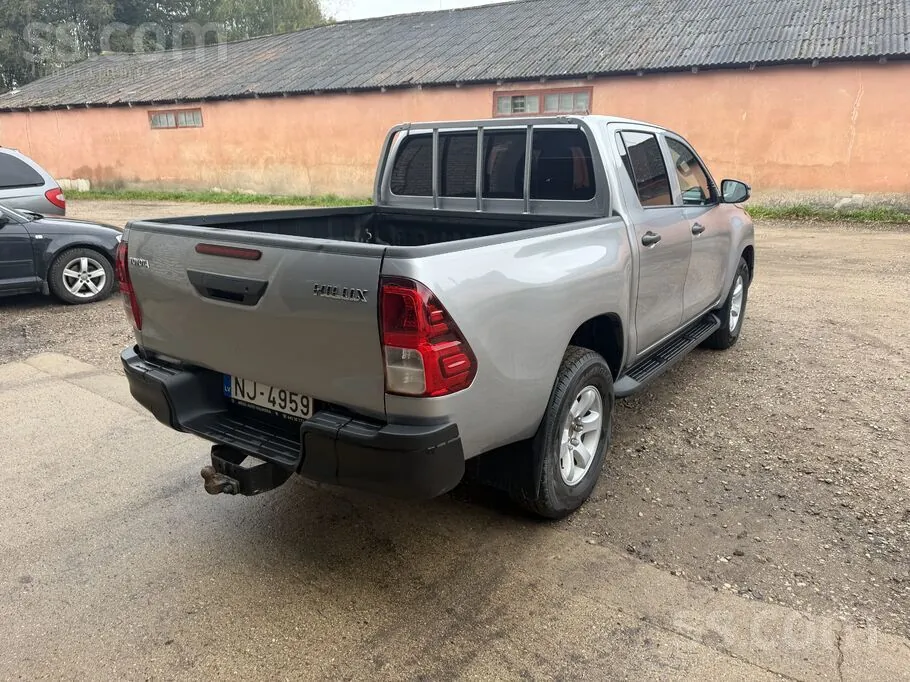 Toyota Hilux 2021 photo 5