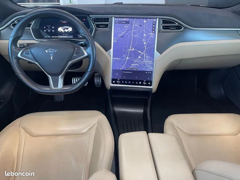 Tesla Model S 2015 photo 2