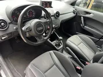 Audi A1 2012 photo 2