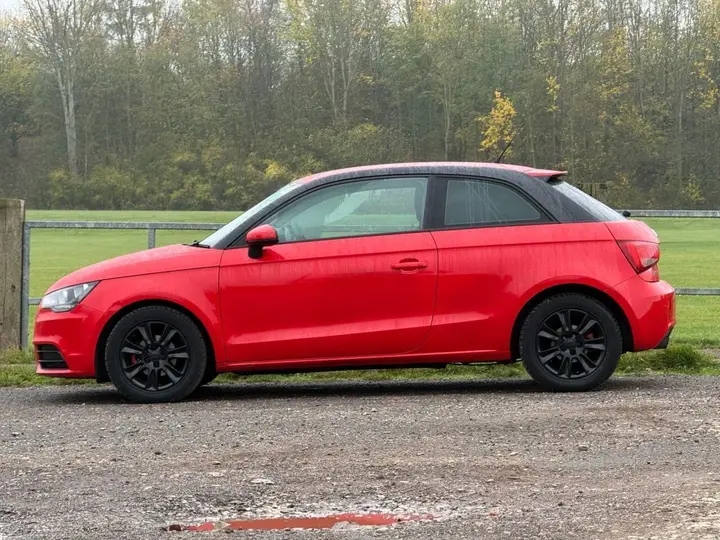 Audi A1 2012 photo 5