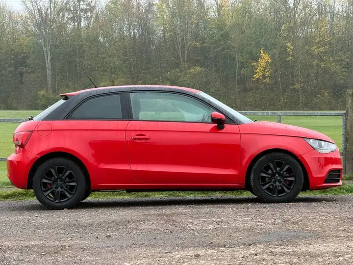 Audi A1 2012 photo 3