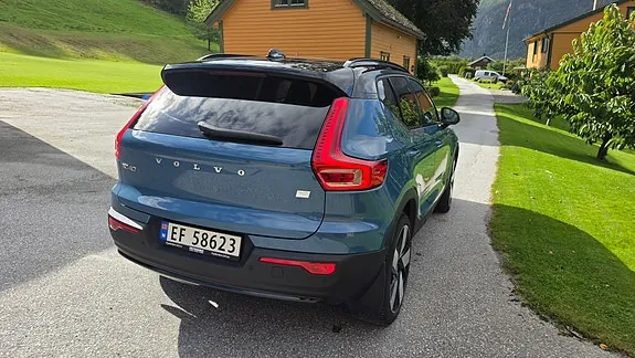 Volvo Xc40 2023 photo 4