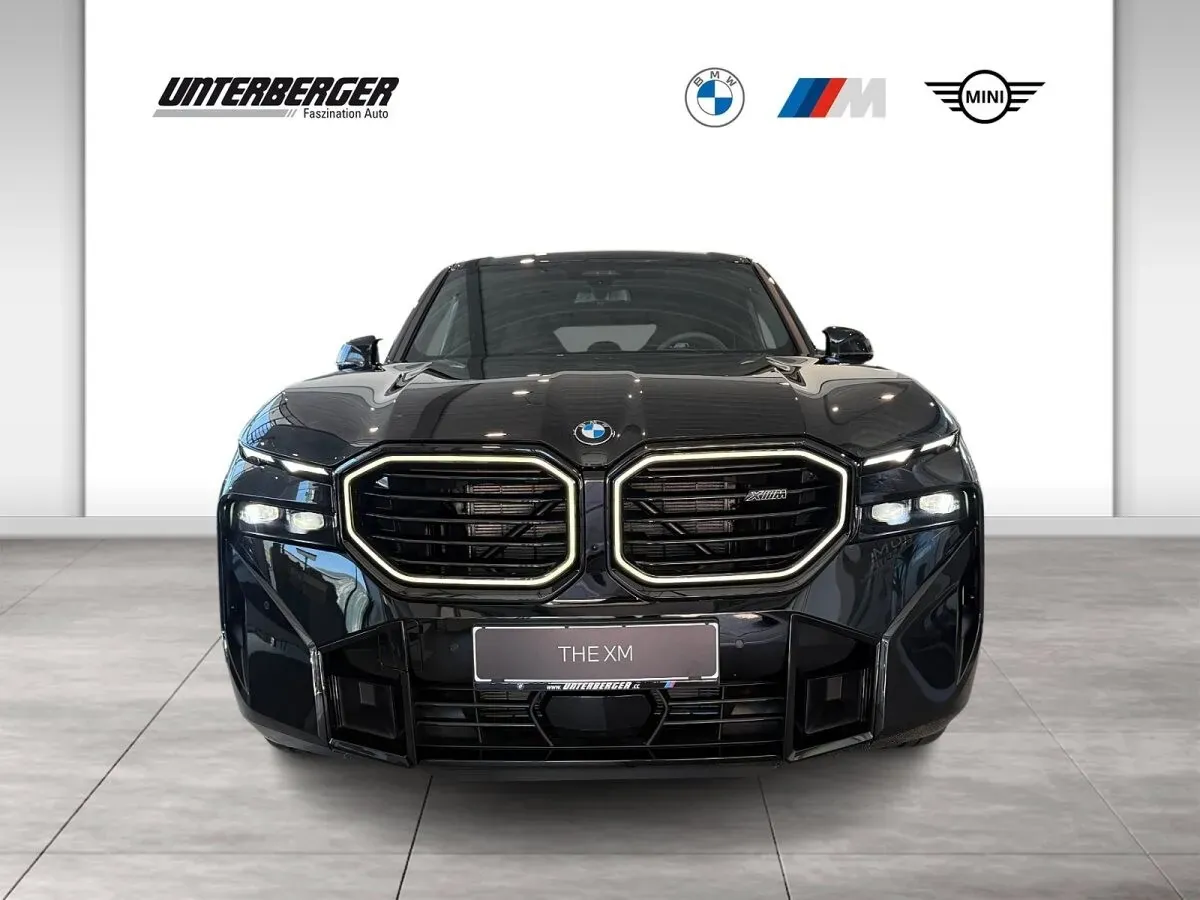 BMW Xm photo 2