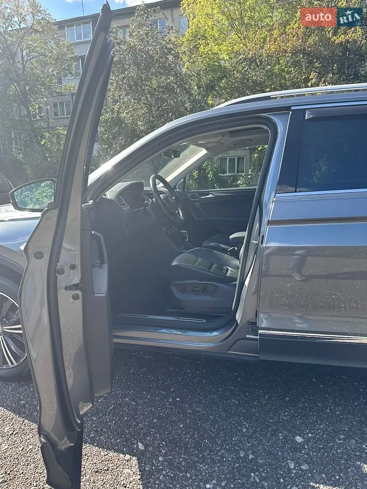 Volkswagen Tiguan 2018 photo 3