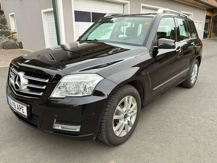 Mercedes-Benz Glk Class 2011 photo 2