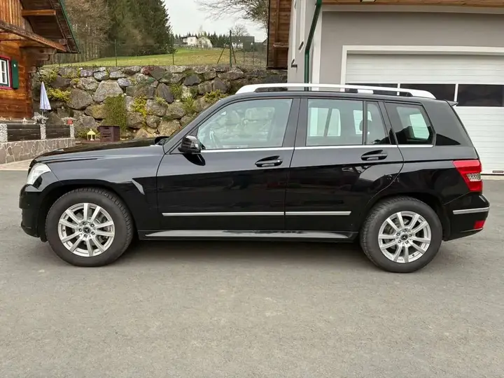 Mercedes-Benz Glk Class 2011 photo 3