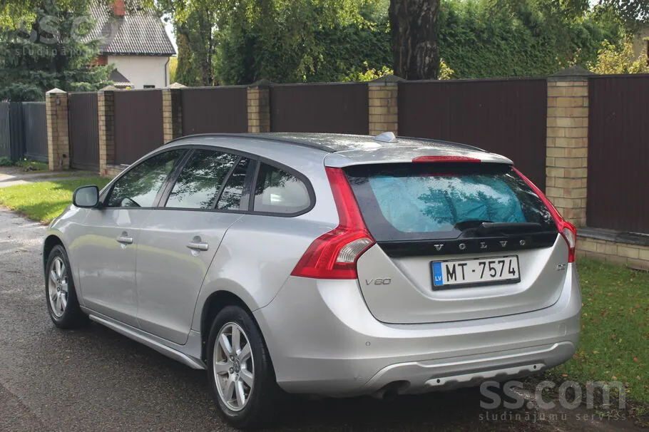 Volvo V60 2011 photo 3