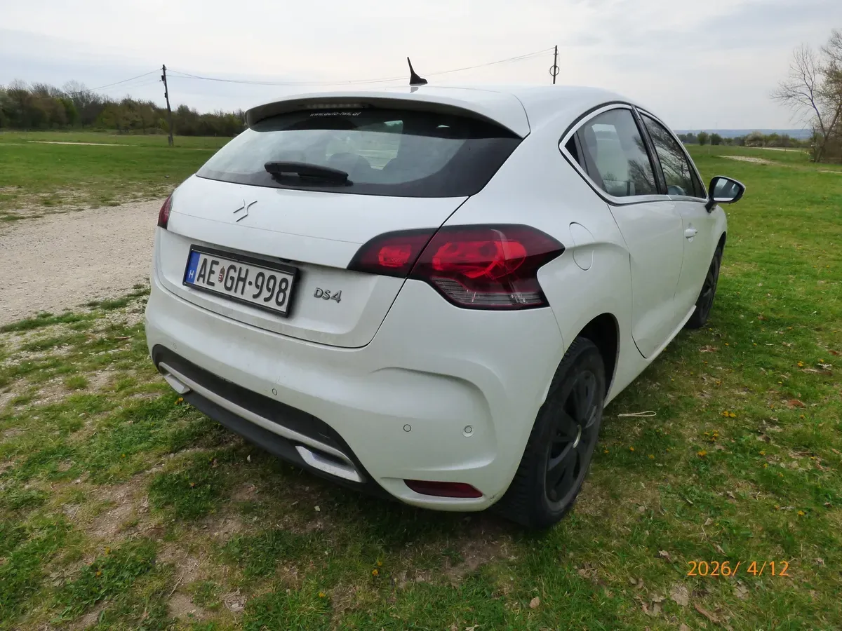 DS Automobiles Ds 4 2017 photo 2