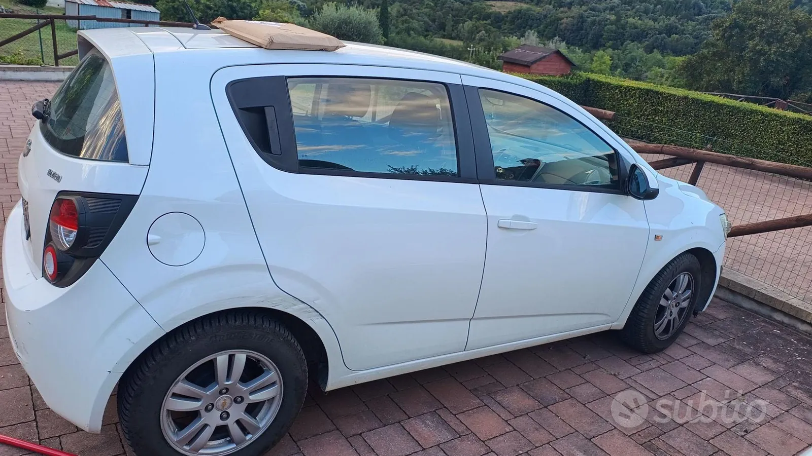 Chevrolet Aveo 2012 photo 3