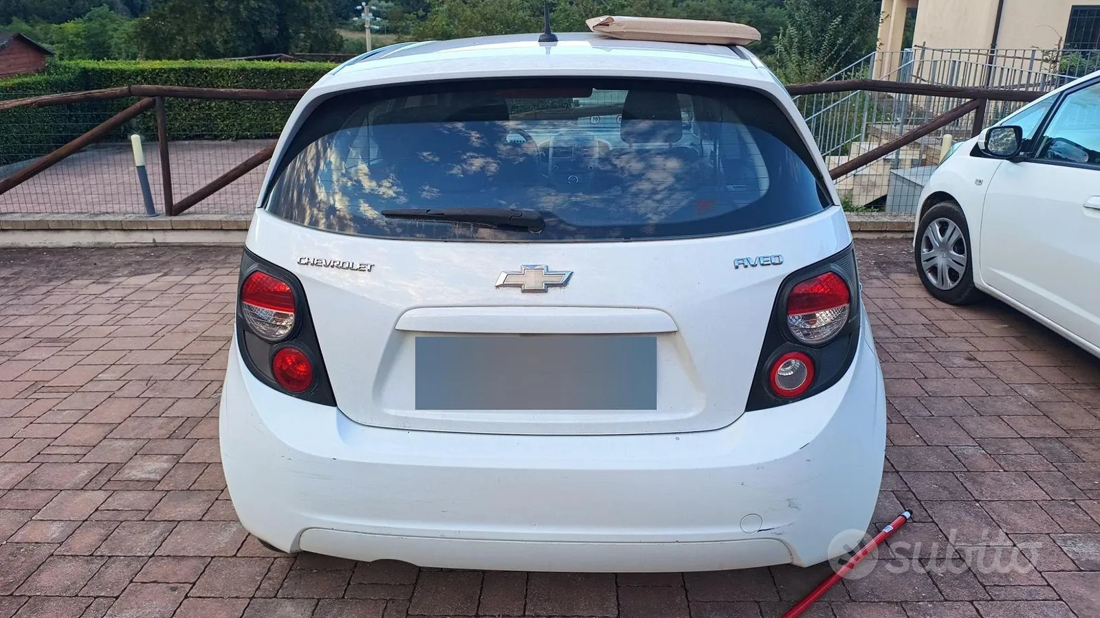 Chevrolet Aveo 2012 photo 2