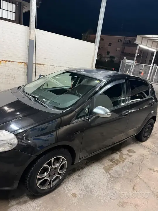Fiat Grande Punto 2007 photo 4