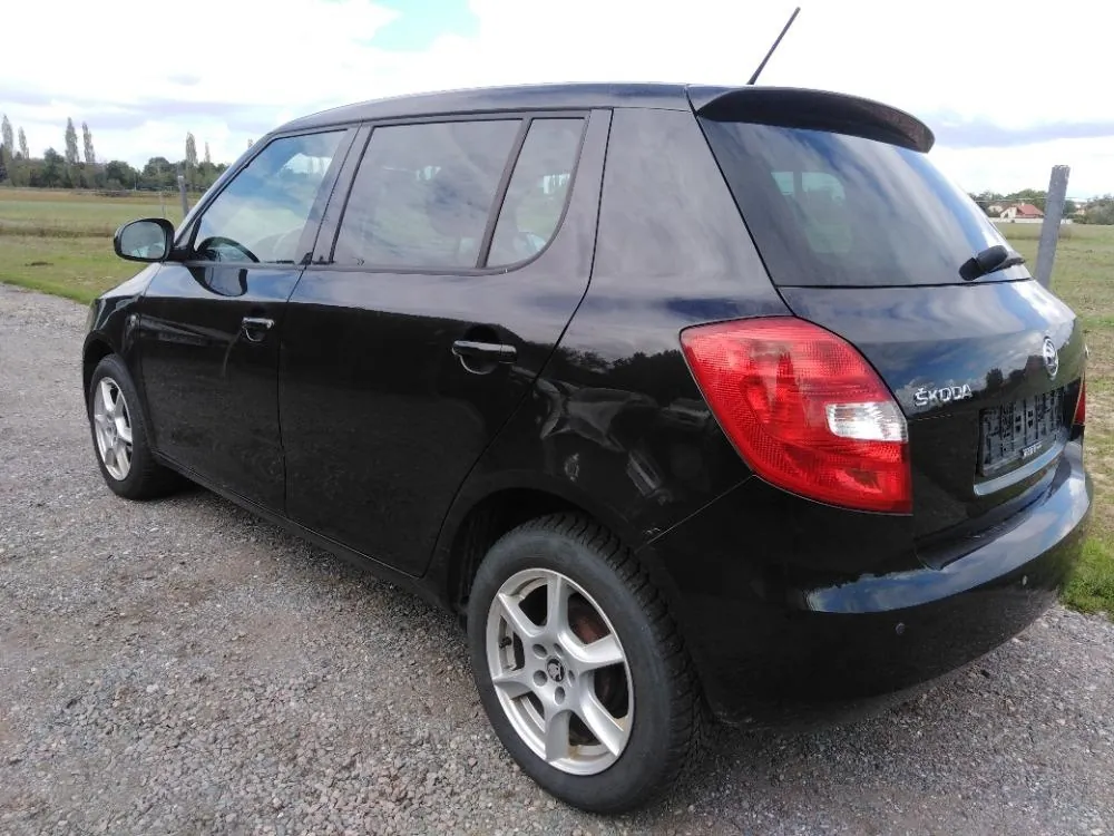 Skoda Fabia 2014 photo 4