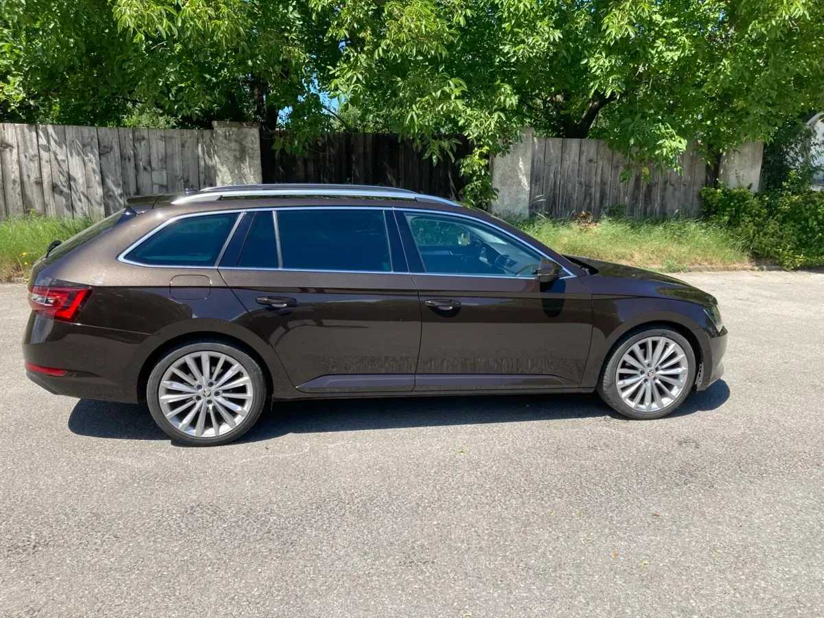 Skoda Superb 2019 photo 3