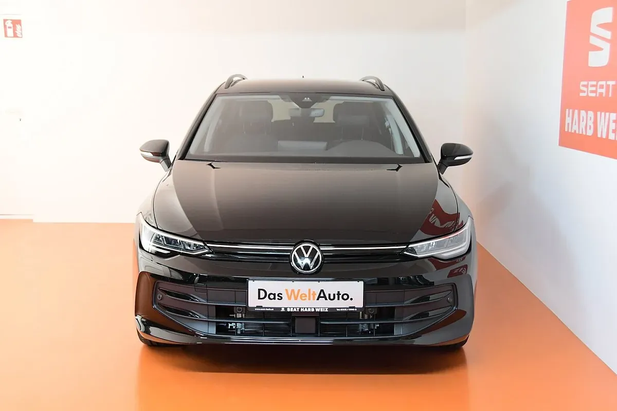 Volkswagen Golf 2025 photo 3