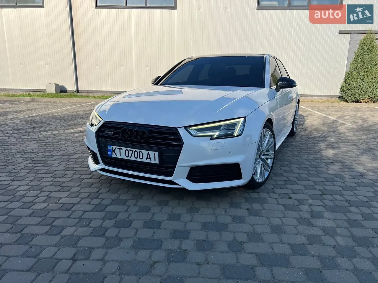 Audi A4 2015 photo 3