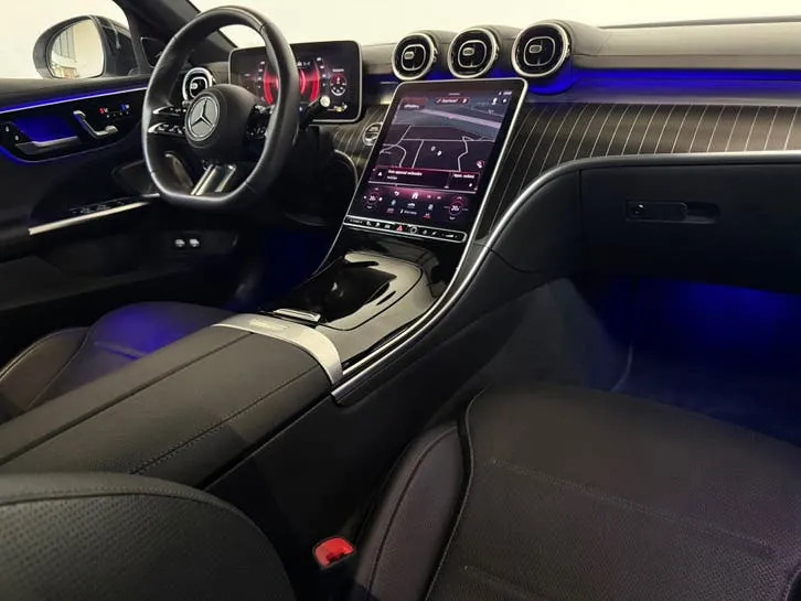 Mercedes-Benz C-Class 2024 photo 2