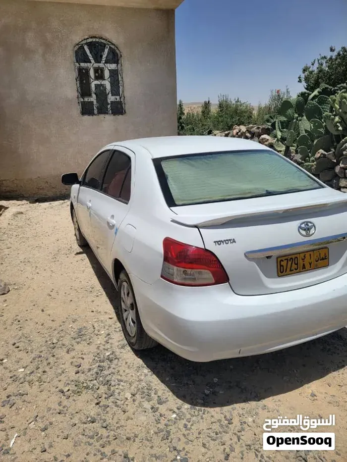 Toyota Yaris 2010 photo 3