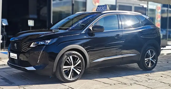 Peugeot 3008 2022 photo 2