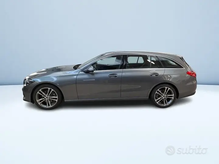 Mercedes-Benz C 2025 photo 4