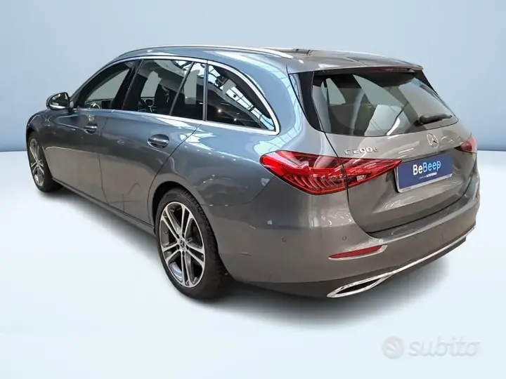 Mercedes-Benz C 2025 photo 5