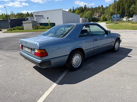 Mercedes-Benz 230 Ce 1989 photo 5