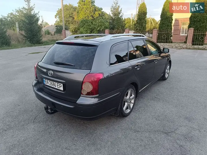 Toyota Avensis 2006 photo 4