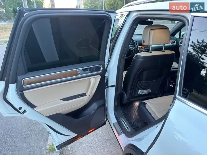 Volkswagen Touareg 2016 photo 5