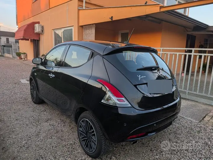 Lancia Ypsilon 2020 photo 2