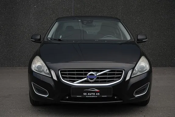 Volvo S60 2011 photo 4