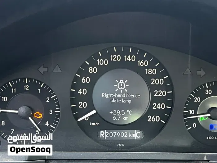 Mercedes-Benz E-Class 2005 photo 4